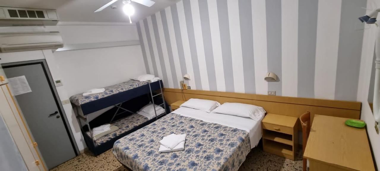 Hotel Franca Misano Adriatico Esterno foto