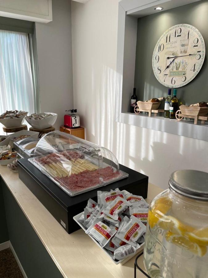 Hotel Franca Misano Adriatico Esterno foto