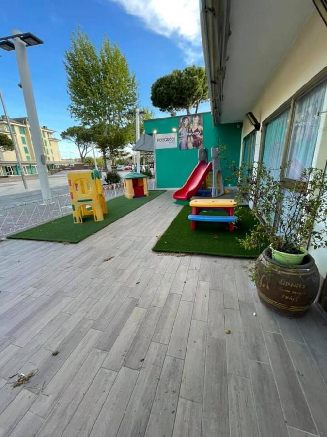 Hotel Franca Misano Adriatico Esterno foto