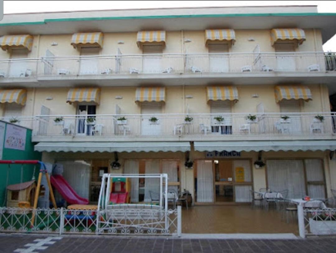 Hotel Franca Misano Adriatico Esterno foto