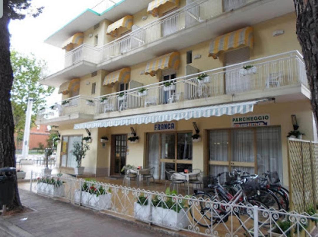 Hotel Franca Misano Adriatico Esterno foto