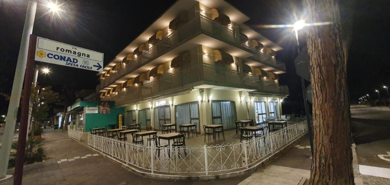 Hotel Franca Misano Adriatico Esterno foto
